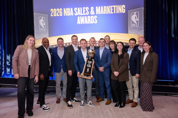 新2体育网址-NBA官方:骑士荣获年度最佳球队奖 在多项营销方面都创下了纪录